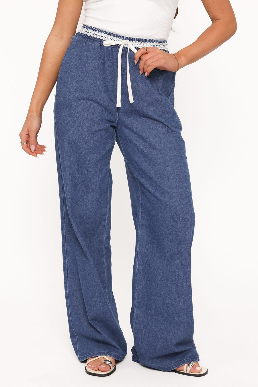 Siun Wide Leg Denim Joggers - Medium Wash