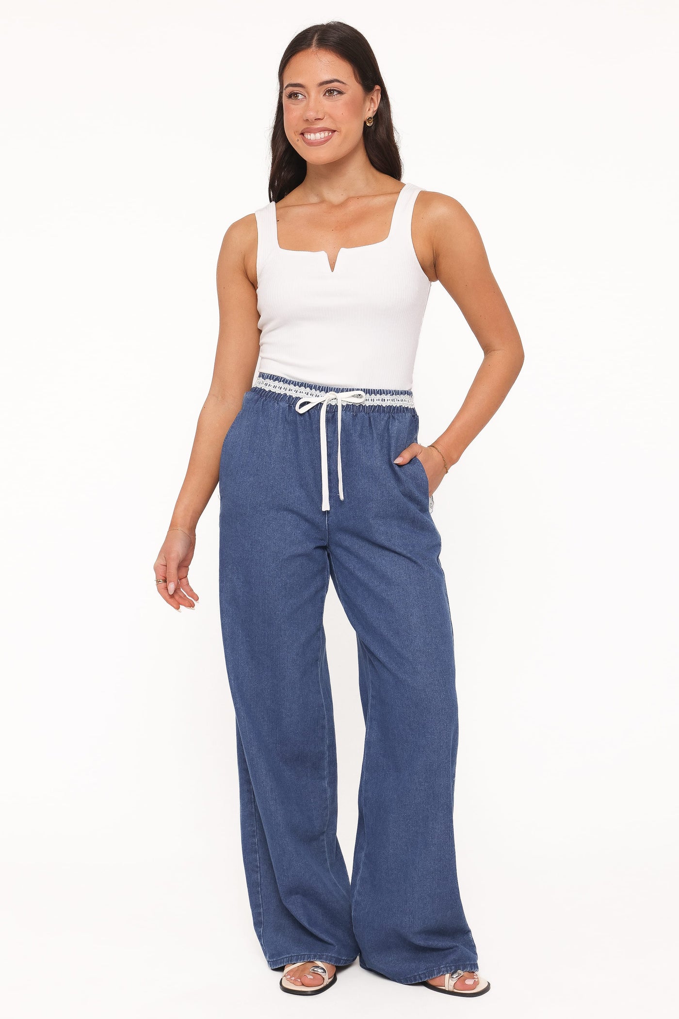Siun Wide Leg Denim Joggers - Medium Wash