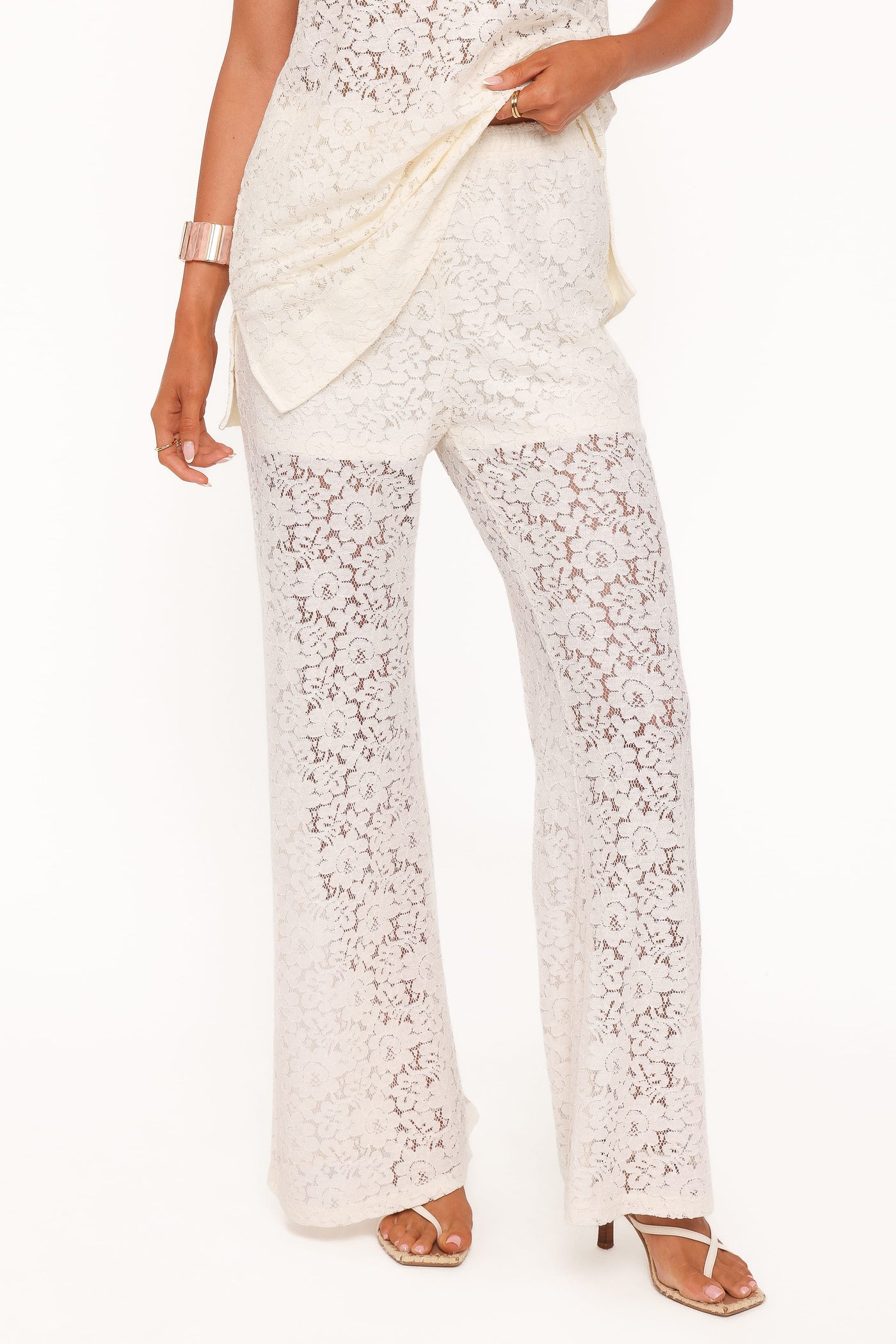 Sammy Embroidered Set - Cream Lace