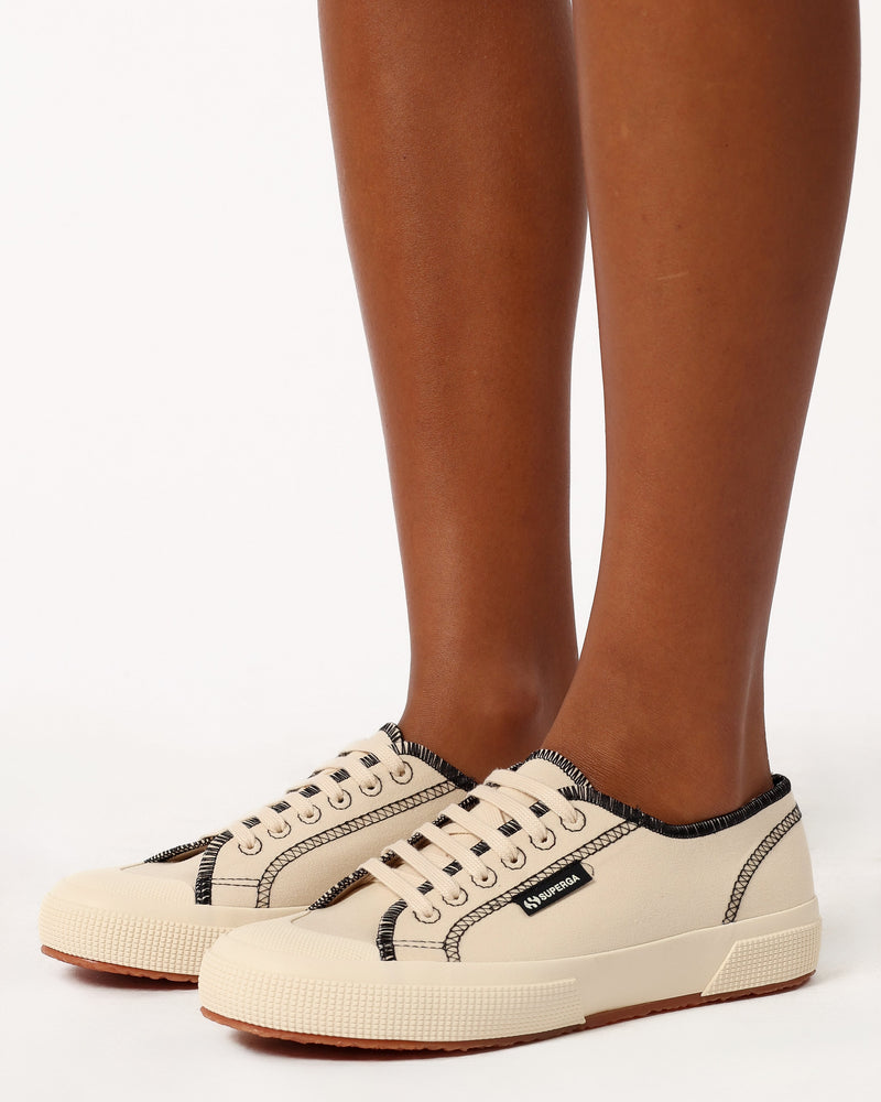 2294 Drill Overlock Stitching - Raw Off White