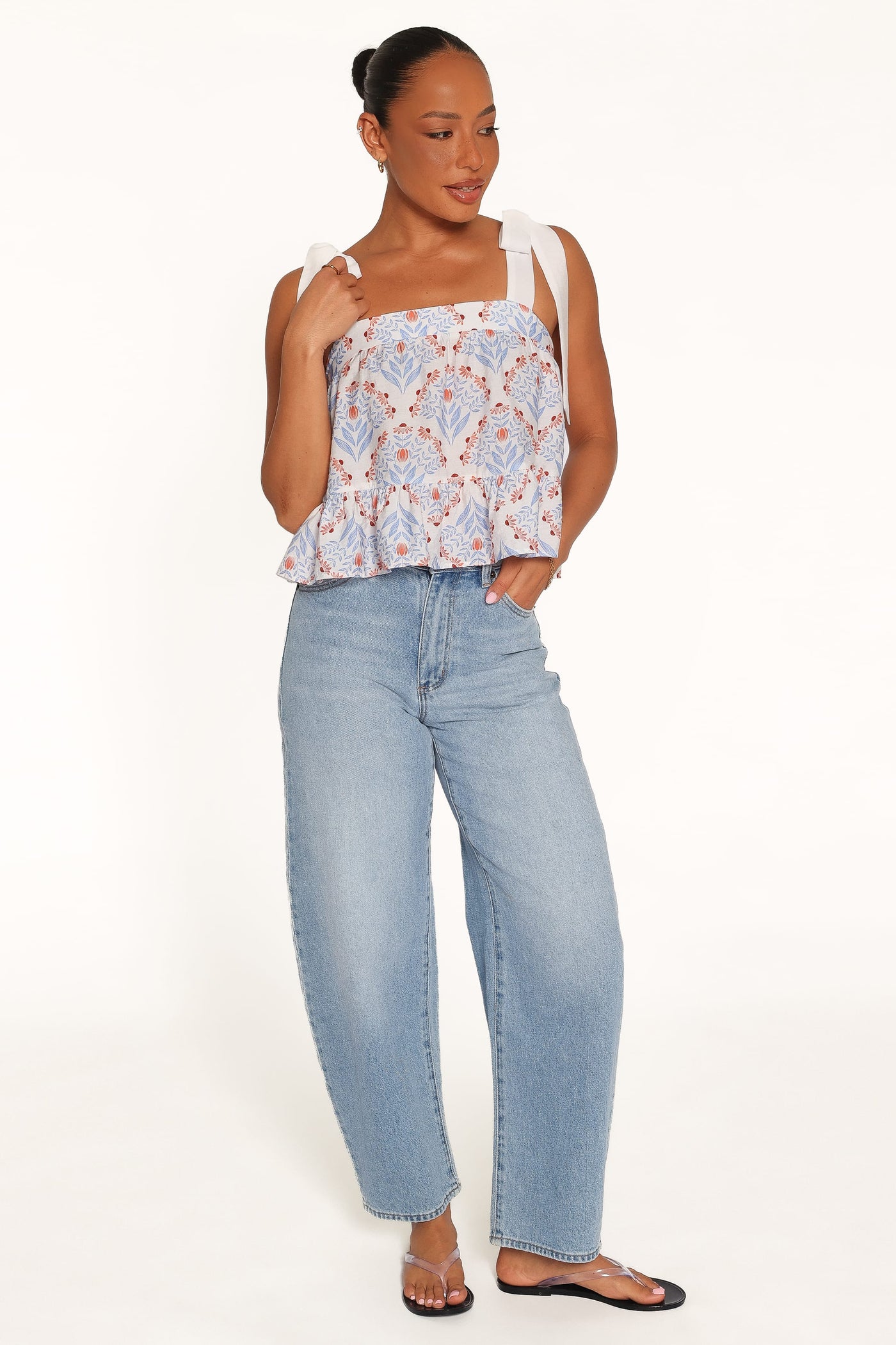 Aver Flounce Top - White Blue